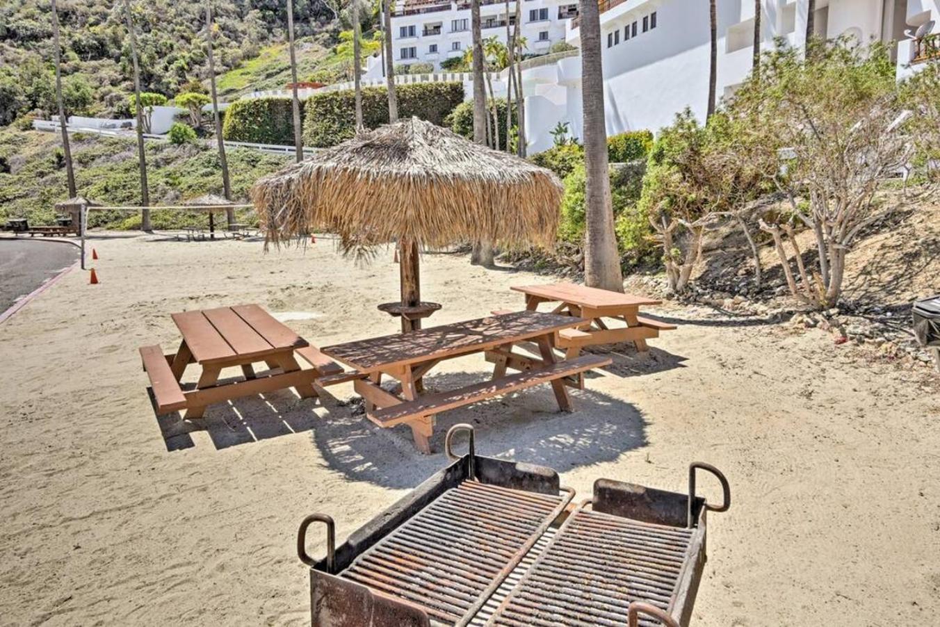 Gorgeous Oceanfront Villa With Panoramic Views 아발론 외부 사진