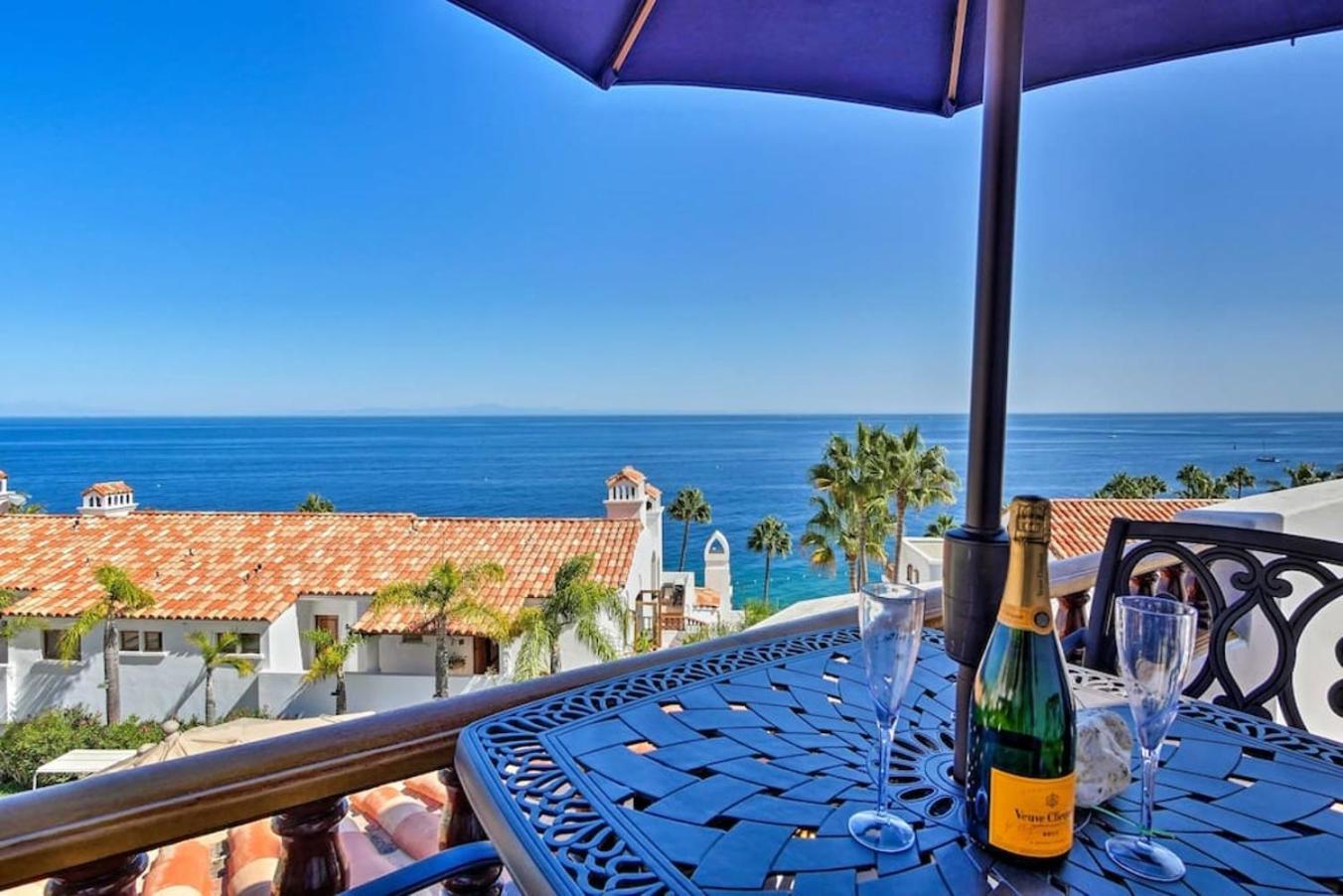 Gorgeous Oceanfront Villa With Panoramic Views 아발론 외부 사진