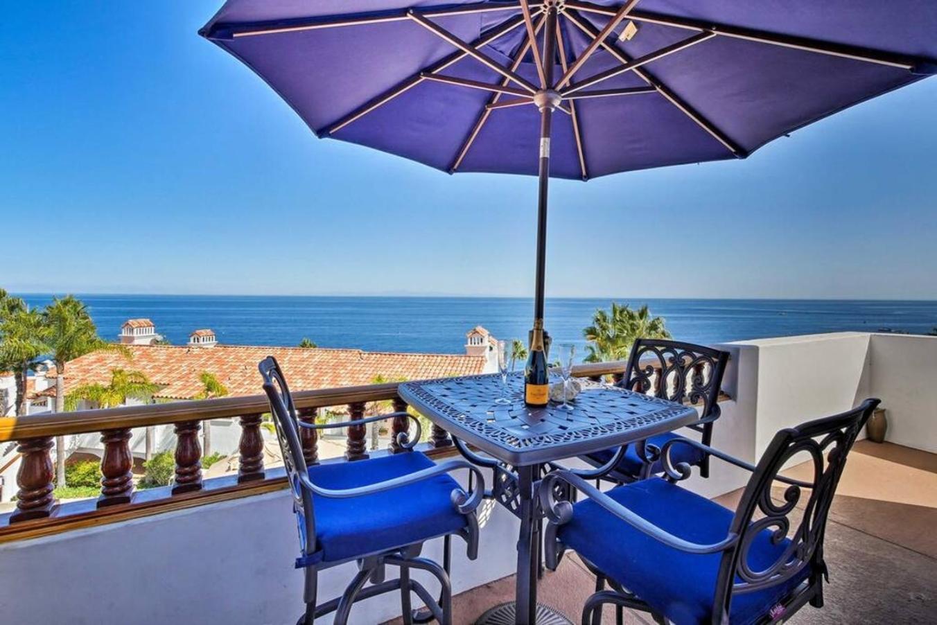 Gorgeous Oceanfront Villa With Panoramic Views 아발론 외부 사진