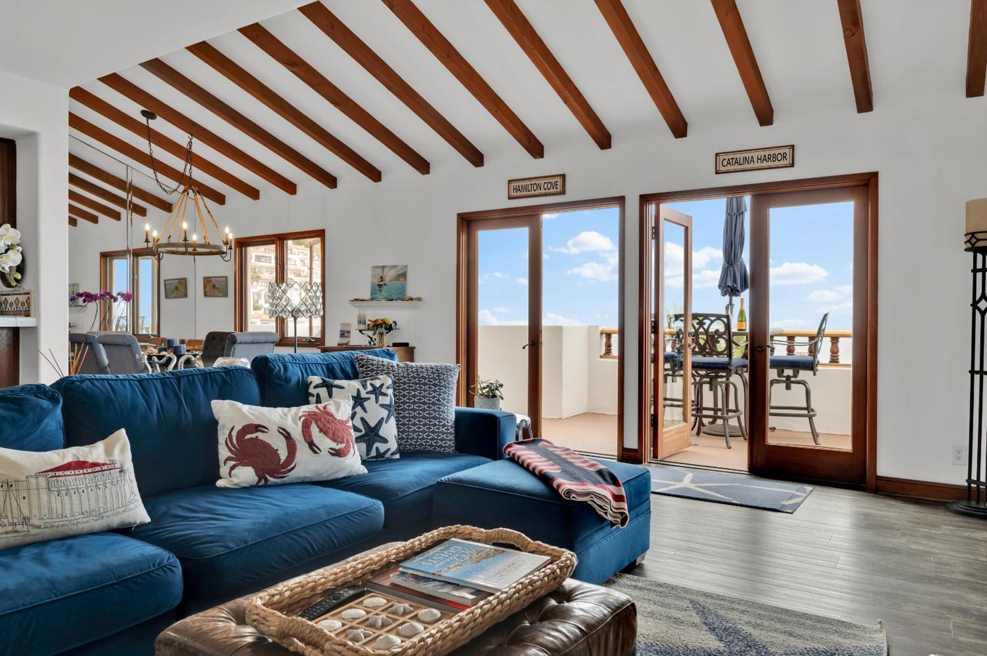 Gorgeous Oceanfront Villa With Panoramic Views 아발론 외부 사진